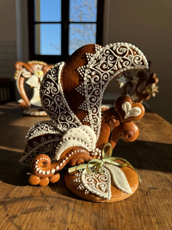 3d-sestavy-linearni-zdobeni-pernikova-skola-3